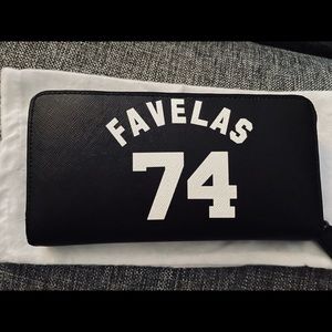 NOT FOR SALE ❌❌❌ Authentic Brand New Givenchy Logo Print Zipped Black Wallet